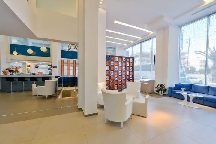 Astron Hotel