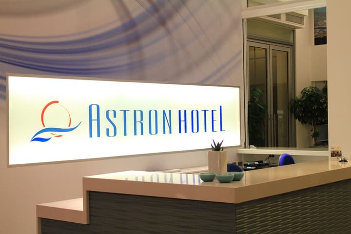 Astron Hotel