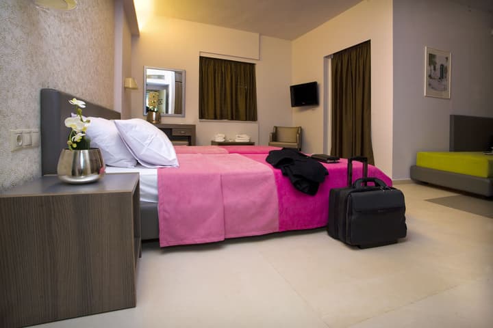 Astron Hotel