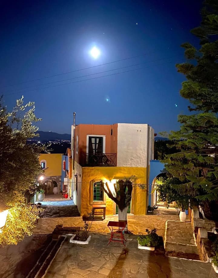 Arolithos Traditional Cretan Village