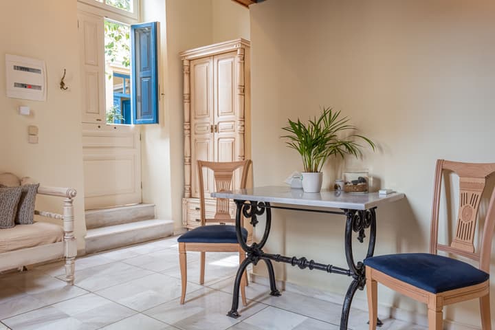 Pandora Suites