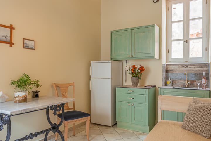 Pandora Suites