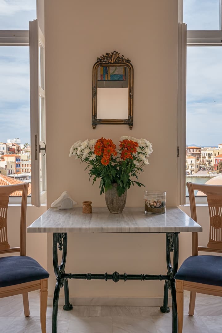 Pandora Suites