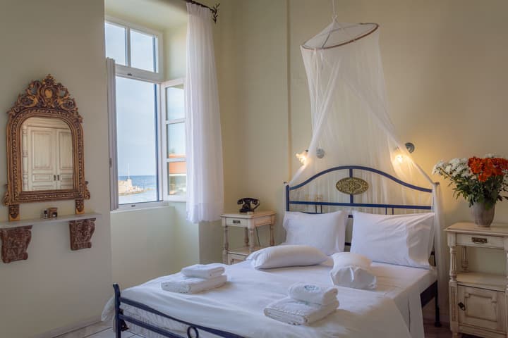 Pandora Suites