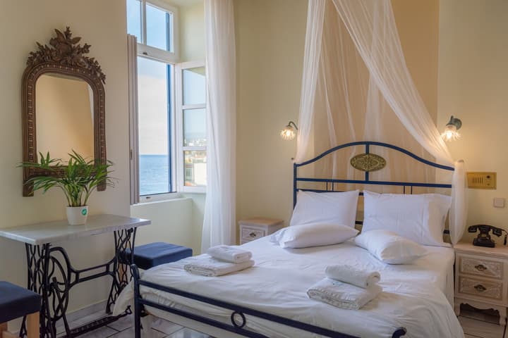 Pandora Suites