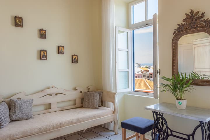 Pandora Suites