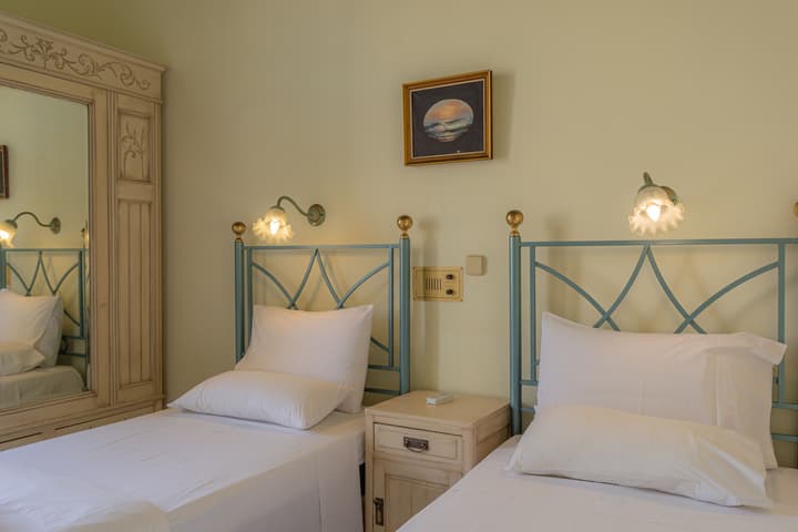 Pandora Suites