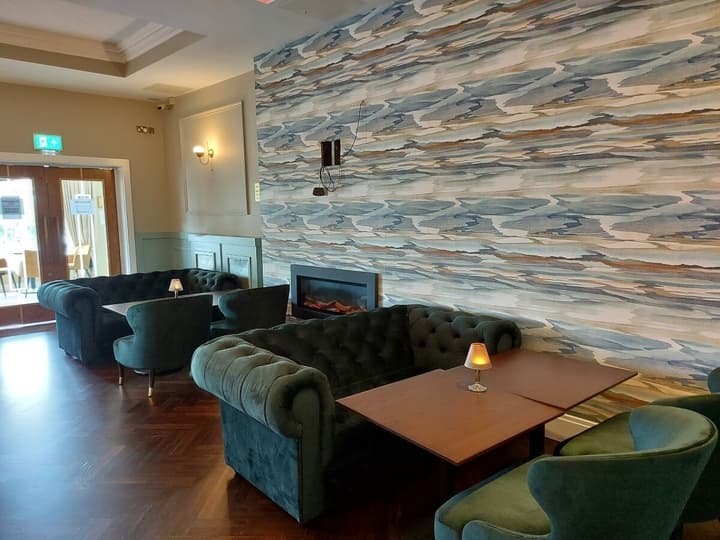 Menlo Park Hotel