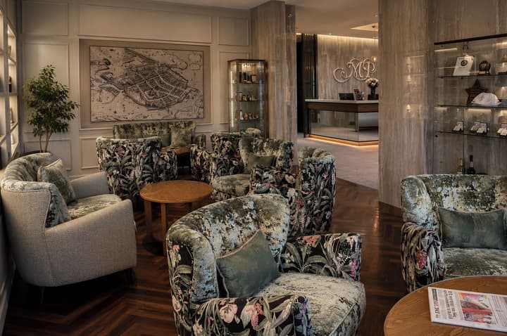 Menlo Park Hotel