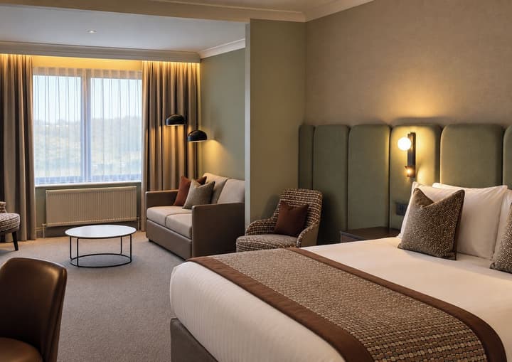Menlo Park Hotel