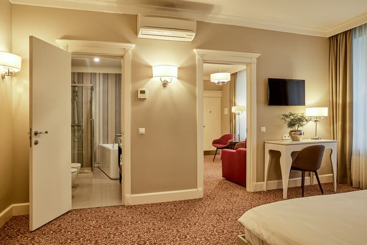 Ratonda Centrum Hotels