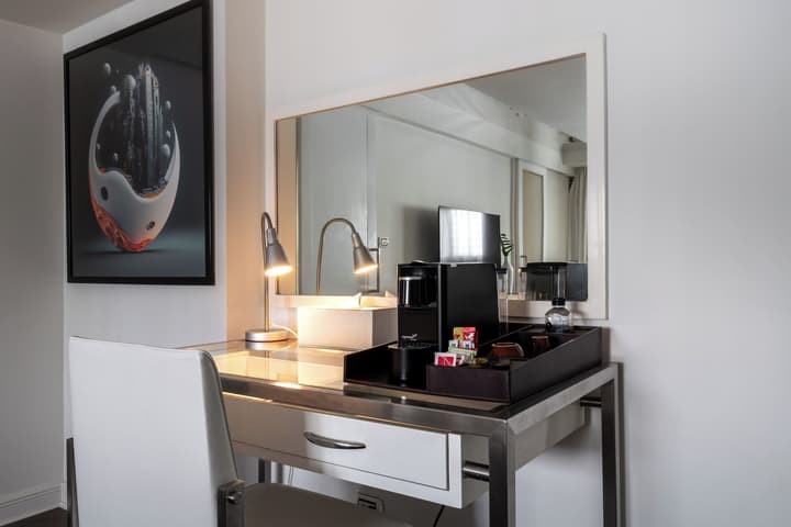 Night Hotel Bangkok - Asoke Sukhumvit 15