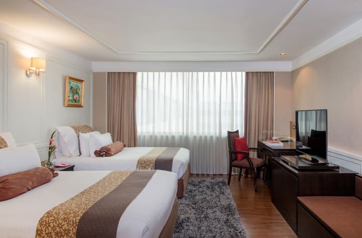Ramada Plaza by Wyndham Bangkok Menam Riverside
