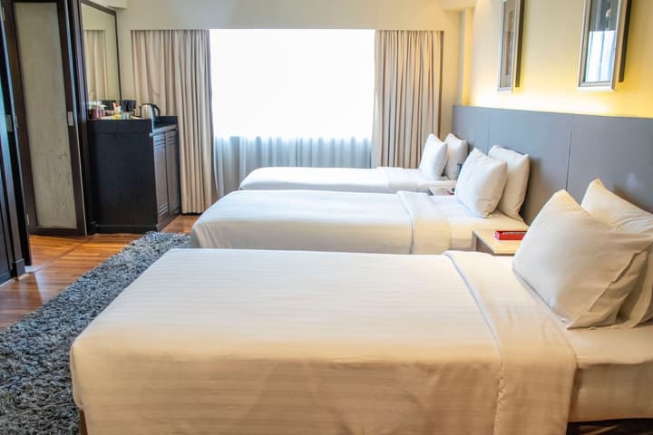 Ramada Plaza by Wyndham Bangkok Menam Riverside