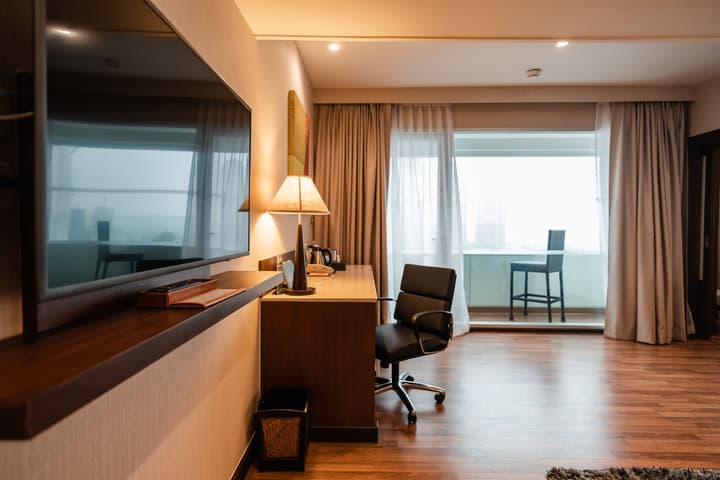 Ramada Plaza by Wyndham Bangkok Menam Riverside