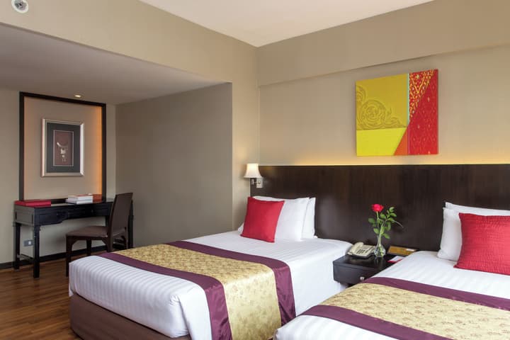 Ramada Plaza by Wyndham Bangkok Menam Riverside