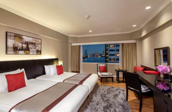 Ramada Plaza by Wyndham Bangkok Menam Riverside