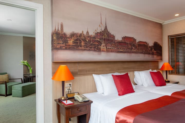 Ramada Plaza by Wyndham Bangkok Menam Riverside