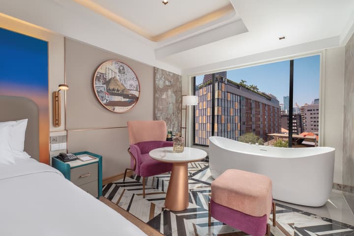 Pipa Bangkok Sukhumvit 11 by Kingston Hotels