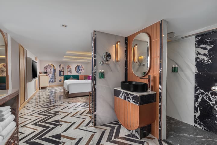Pipa Bangkok Sukhumvit 11 by Kingston Hotels