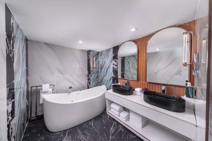 Pipa Bangkok Sukhumvit 11 by Kingston Hotels