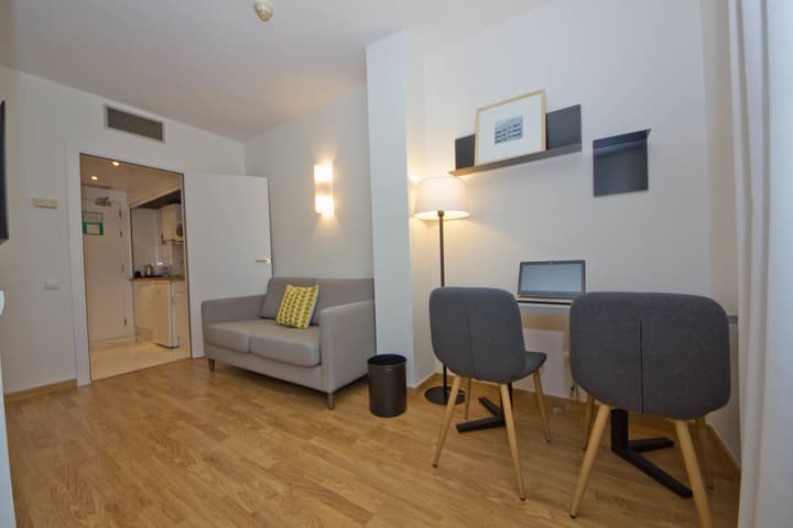 Aparthotel Atenea Valles