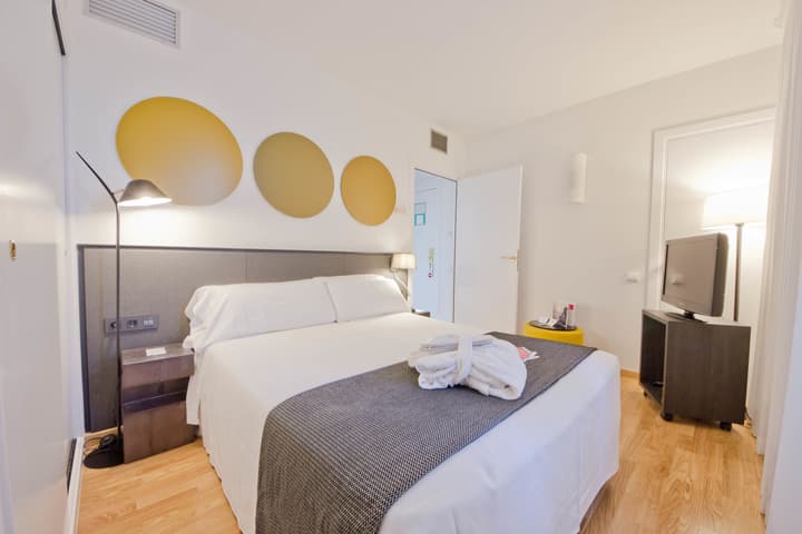 Aparthotel Atenea Valles