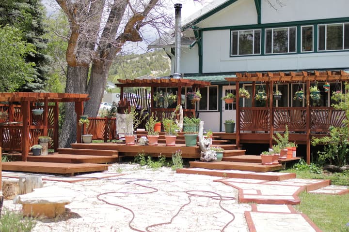 Historic Smith Hotel B&B