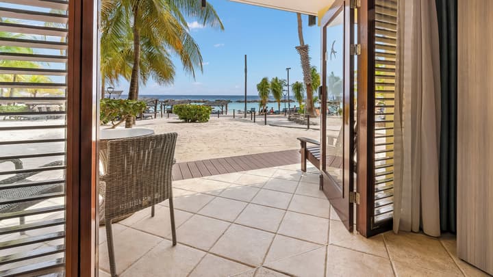 LionsDive Beach Resort