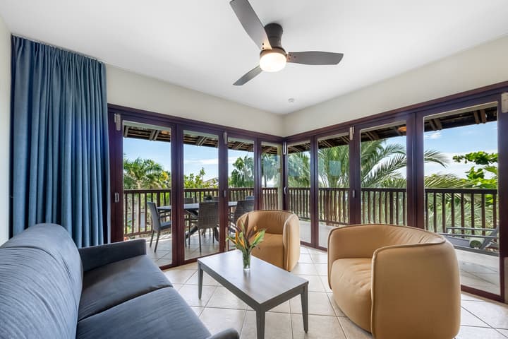 LionsDive Beach Resort