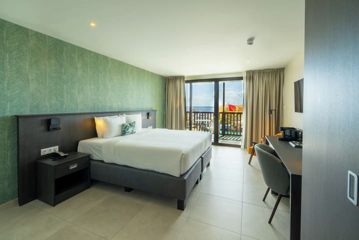 LionsDive Beach Resort