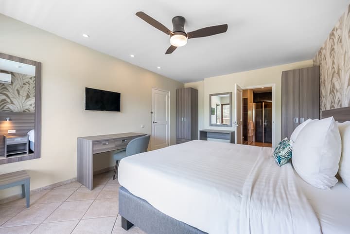 LionsDive Beach Resort