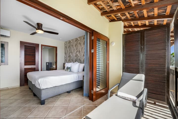 LionsDive Beach Resort