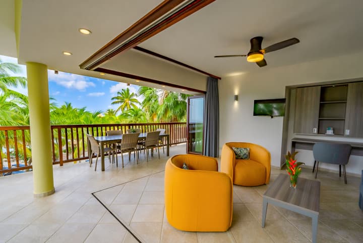 LionsDive Beach Resort