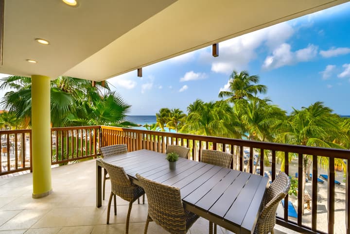 LionsDive Beach Resort