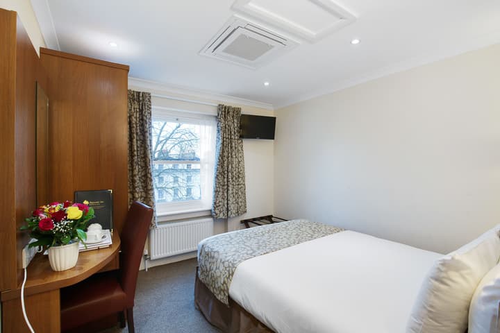 Park Avenue Bayswater Inn Hyde Park