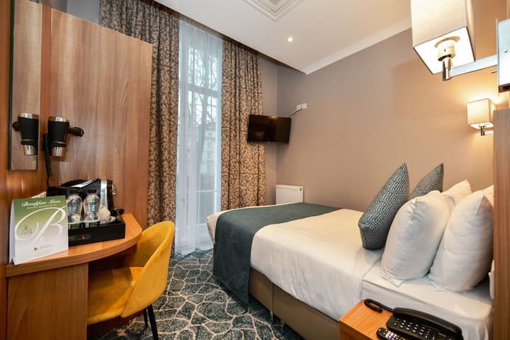 Park Avenue Bayswater Inn Hyde Park
