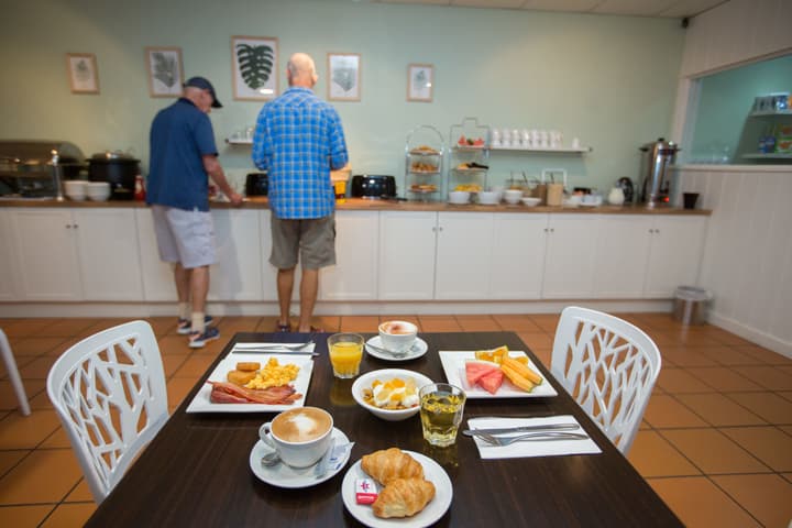 Coral Tree Inn