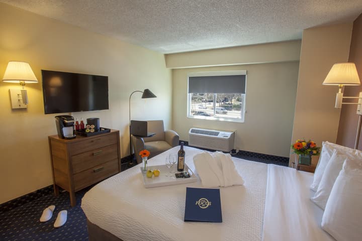 Hotel Focus SFO