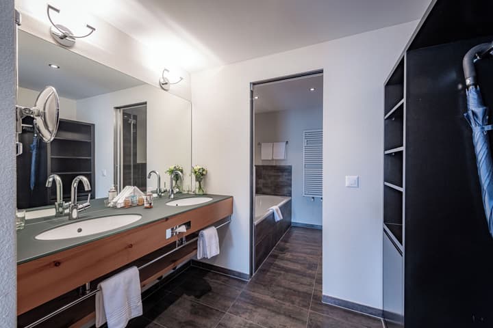 Adula Hotel