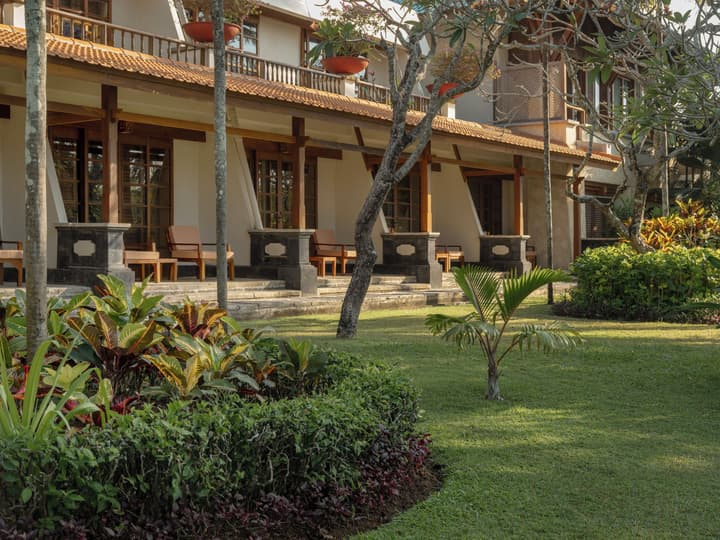 Nusa Dua Beach Hotel and Spa - Handwritten Collection