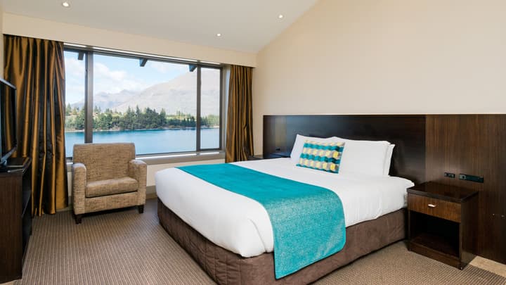 Copthorne Hotel and Resort Queenstown Lakefront