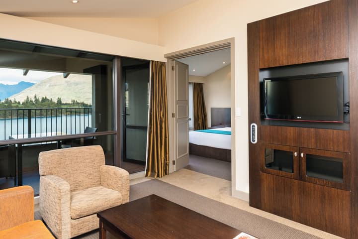 Copthorne Hotel and Resort Queenstown Lakefront