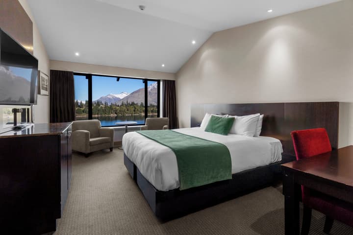 Copthorne Hotel and Resort Queenstown Lakefront