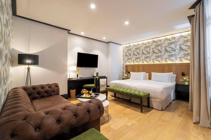 H10 Puerta de Alcalá 4* Sup