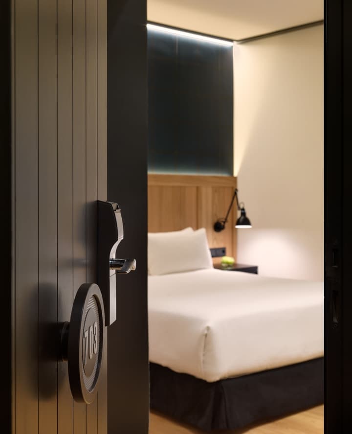 H10 Puerta de Alcalá 4* Sup