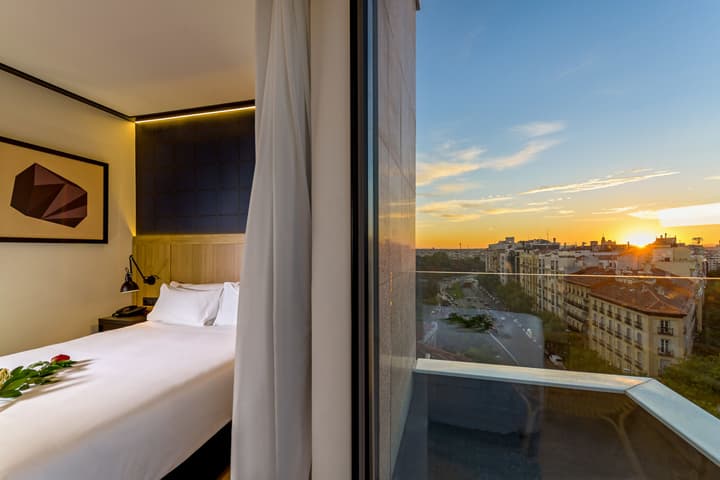 H10 Puerta de Alcalá 4* Sup
