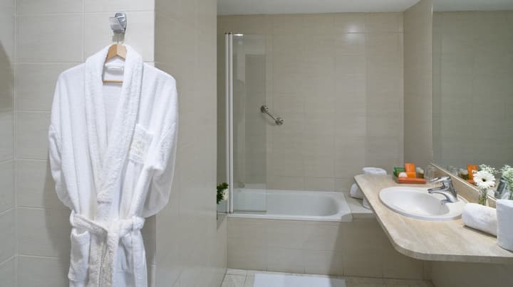 Hotel Luze El Toro