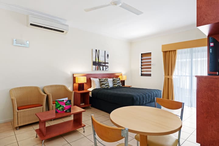 Cairns Queens Court