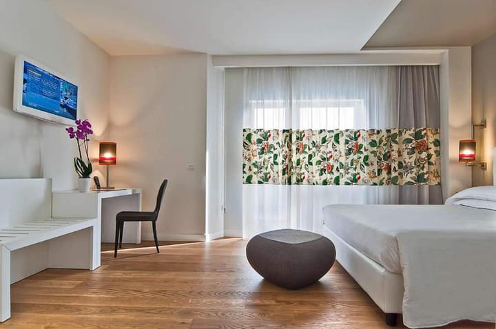 Hotel Caravel